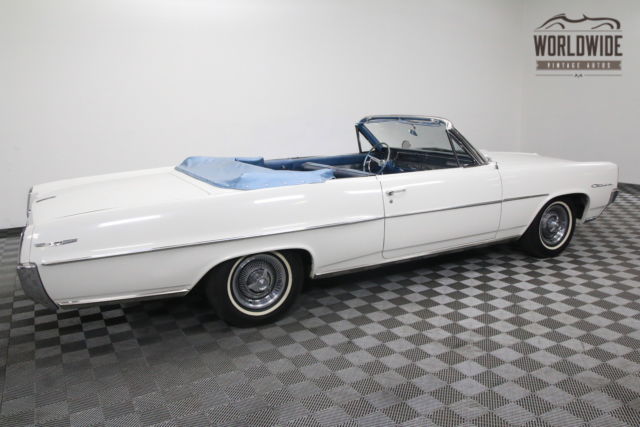 1964 White Pontiac Catalina