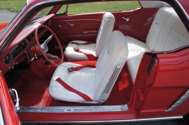 1965 RED Ford Mustang 2 DOOR