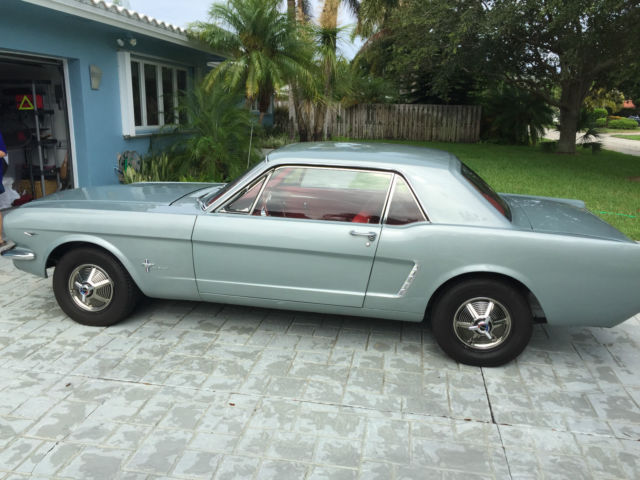 1964 Silver Ford Mustang Coupe