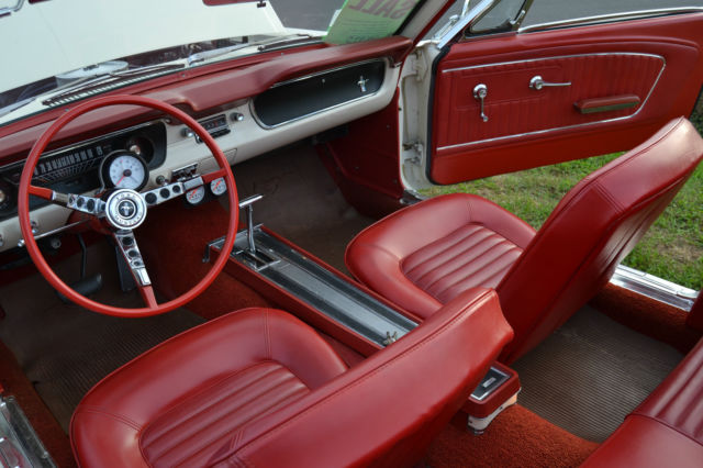 1964 WHITE Ford Mustang Convertible