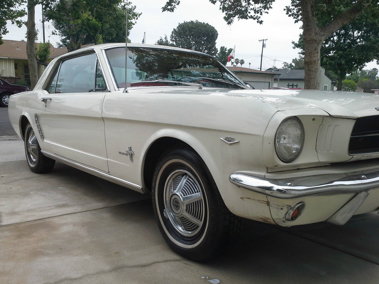 1965 White Ford Mustang U/K