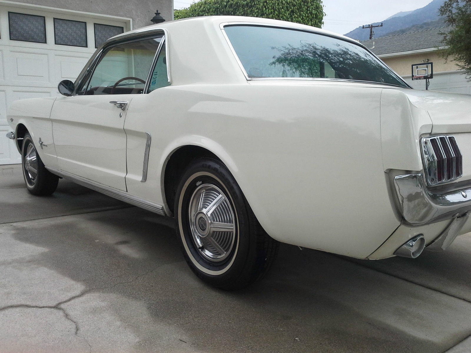1965 White Ford Mustang U/K