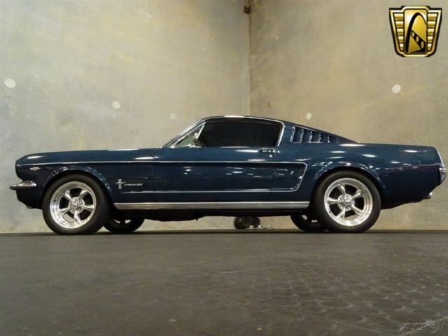 1965 Blue Ford Mustang