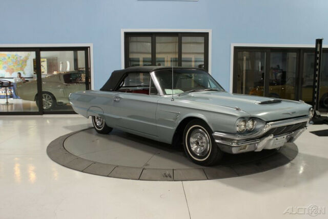 1965 Gold Ford Thunderbird