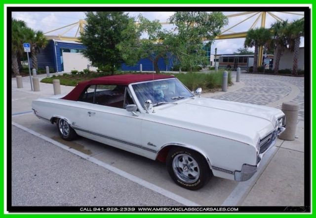 1965 White Oldsmobile Cutlass
