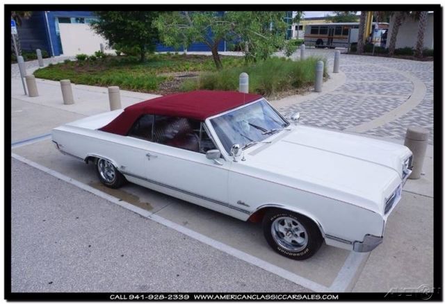 1965 White Oldsmobile Cutlass
