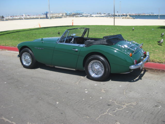 1965 Britisg Racing Green Austin Healey 3000