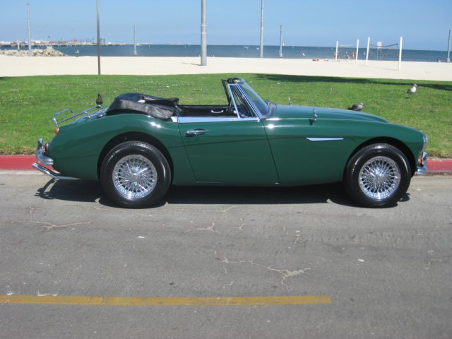 1965 Britisg Racing Green Austin Healey 3000