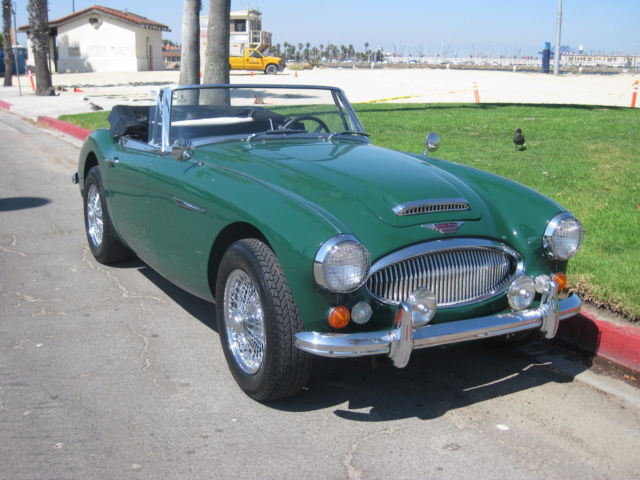 1965 Britisg Racing Green Austin Healey 3000