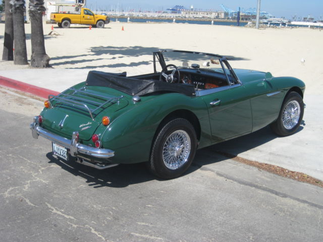 1965 Britisg Racing Green Austin Healey 3000