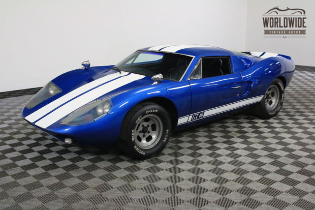 1965 Blue Ford GT40 REPLICA