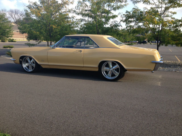 1965 Buick Riviera Hardtop