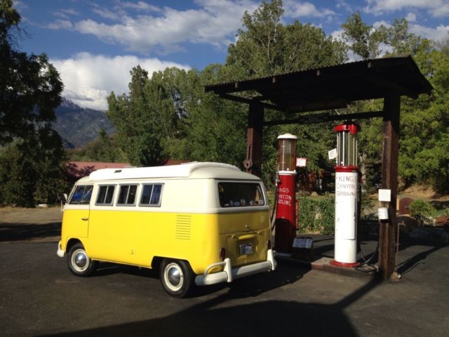 1965 Yellow Volkswagen Bus/Vanagon Van Camper