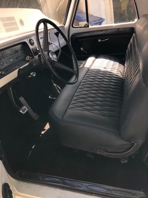 1965 White Chevrolet C-10 Standard Cab Pickup