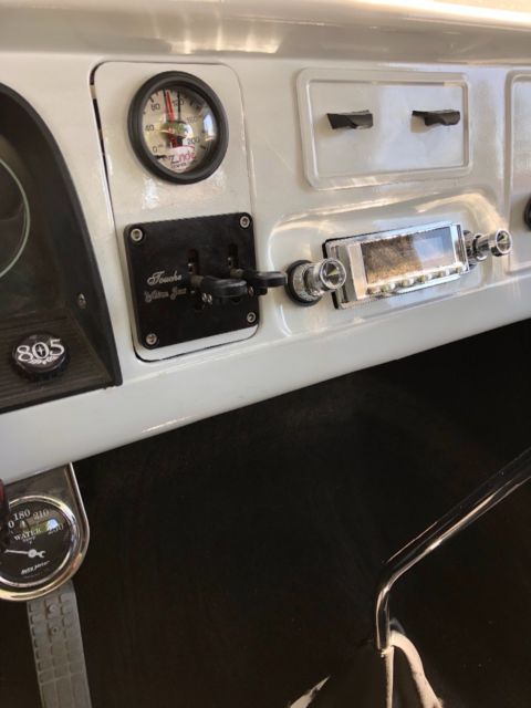 1965 White Chevrolet C-10 Standard Cab Pickup