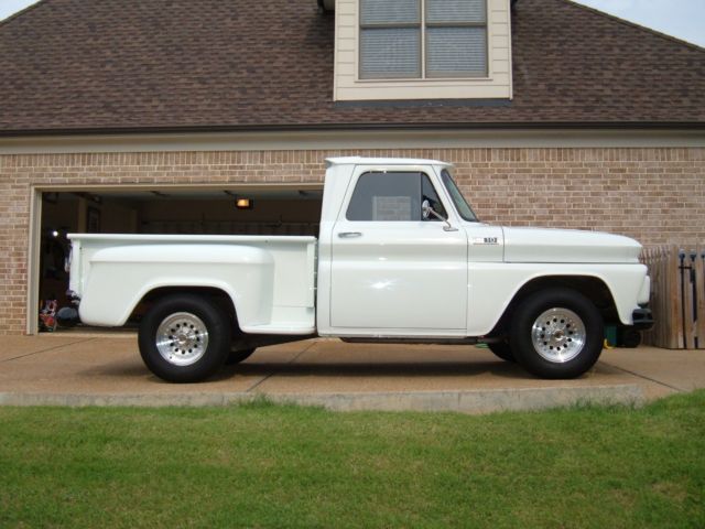 1965 White Chevrolet C-10 Stepside