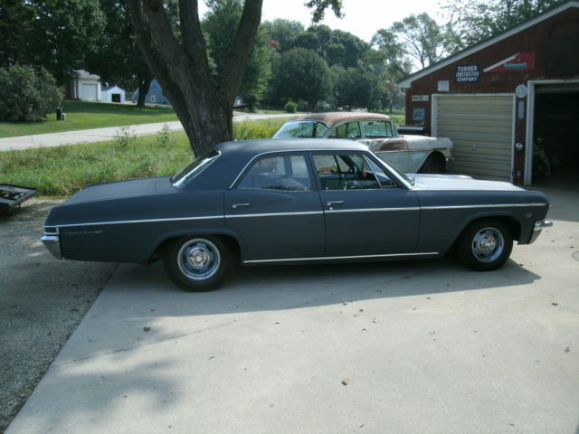 1965 Chevrolet Bel Air/150/210 Sedan