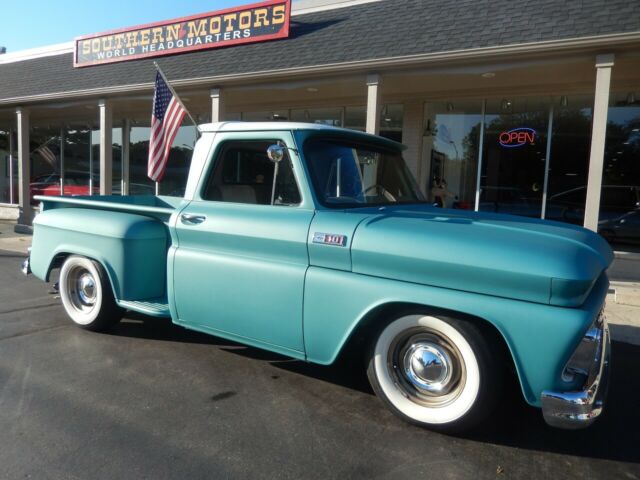 1965 Two tone Chevrolet C-10 Standard Cab Pickup