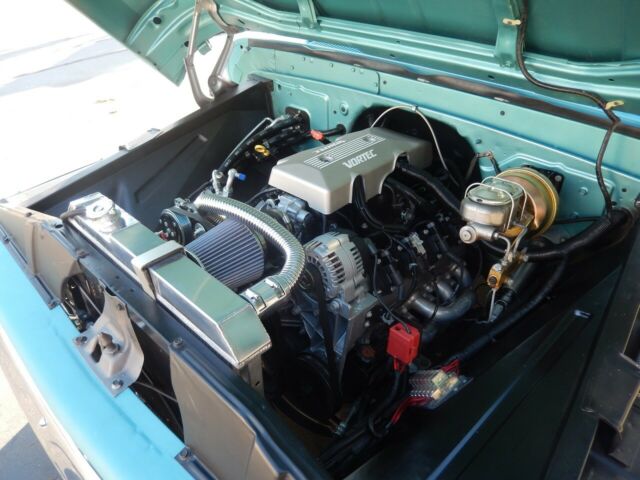 1965 Two tone Chevrolet C-10 Standard Cab Pickup