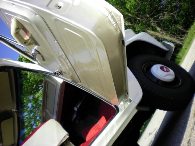 1965 White Chevrolet C-10 Standard Cab Pickup