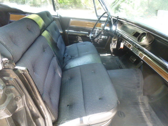 1965 White Chevrolet Capriceold Sedan