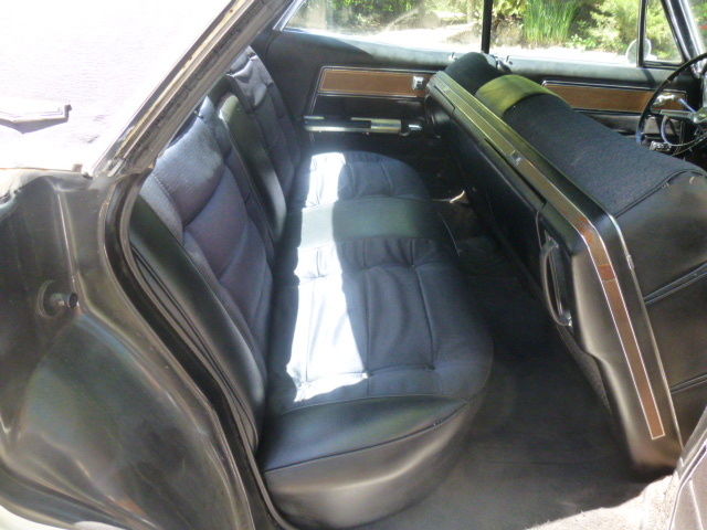 1965 White Chevrolet Capriceold Sedan