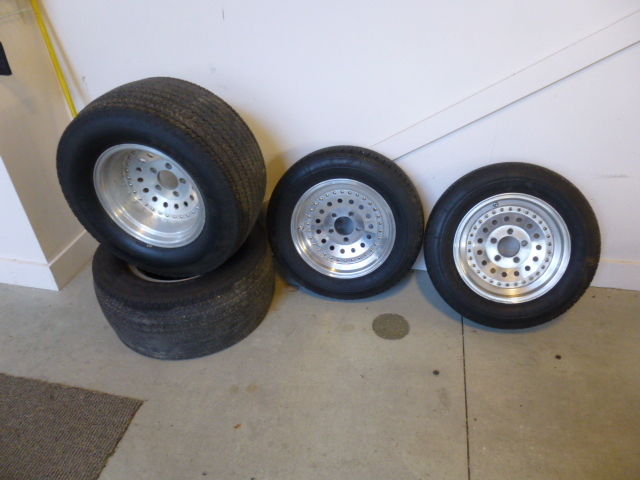 1965 White Chevrolet Capriceold Sedan