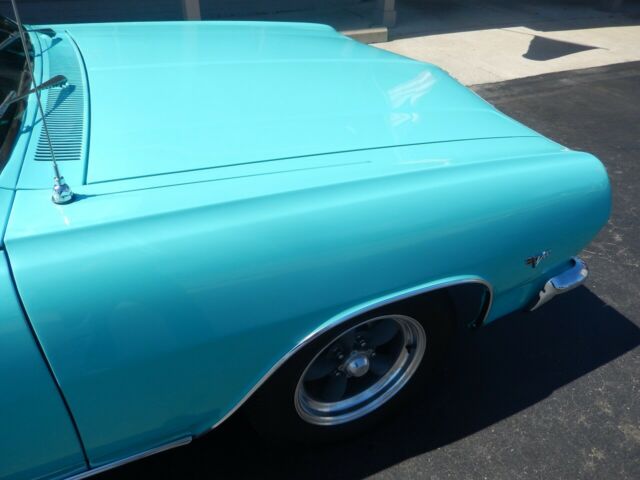1965 Turquoise Chevrolet Chevelle Sedan