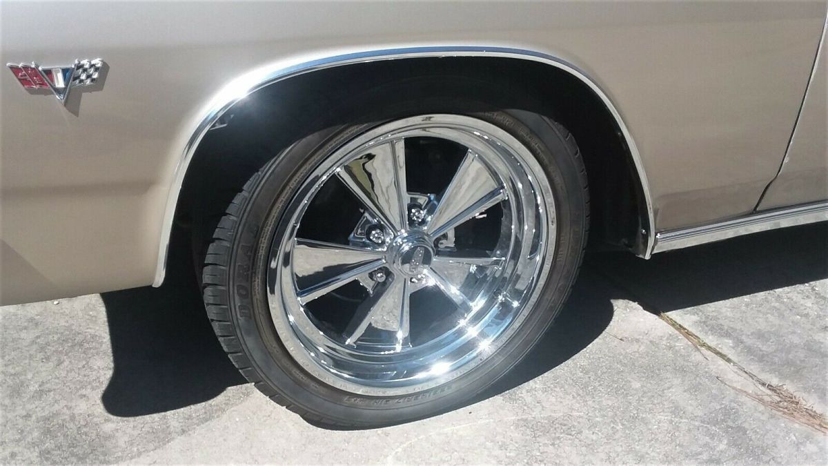 1965 Gold Chevrolet Chevelle Coupe