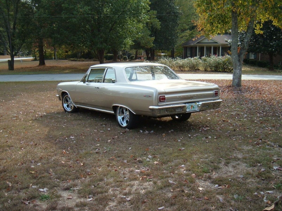 1965 Gold Chevrolet Chevelle Coupe