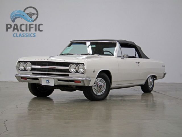 1965 White Chevrolet Chevelle Convertible