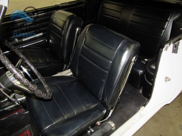 1965 White Chevrolet Chevelle Convertible