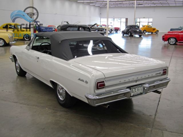 1965 White Chevrolet Chevelle Convertible
