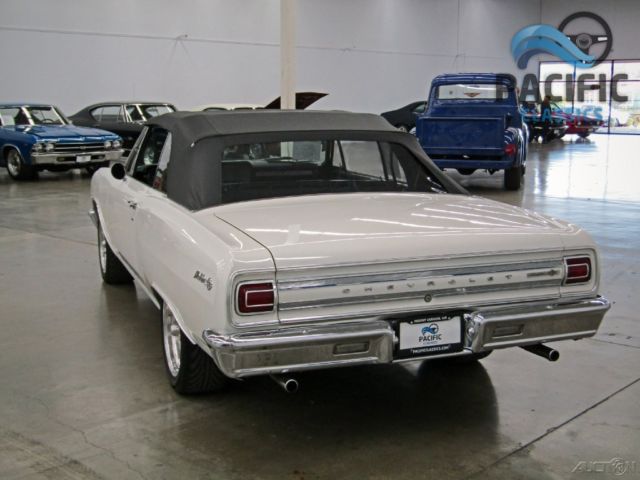 1965 White Chevrolet Chevelle Convertible
