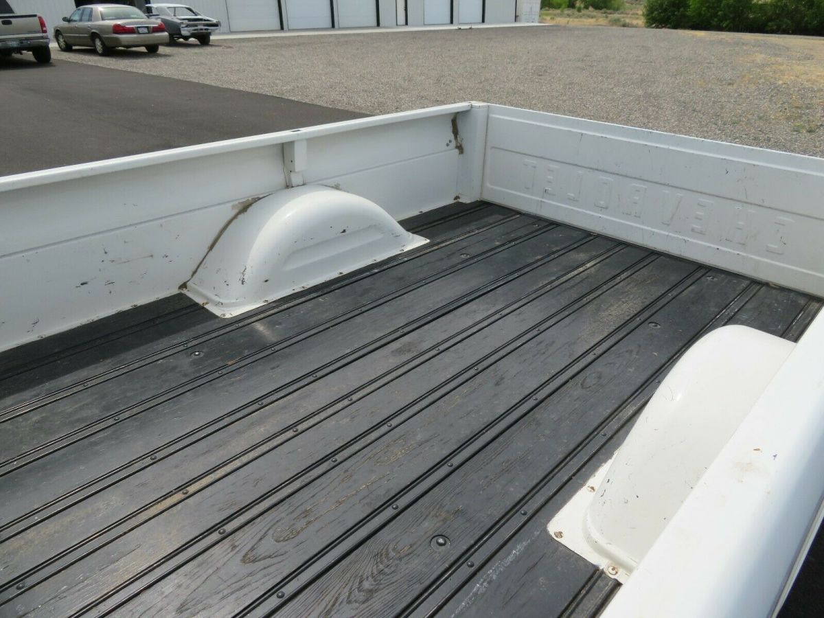 1965 White Chevrolet C-10 Standard Cab Pickup