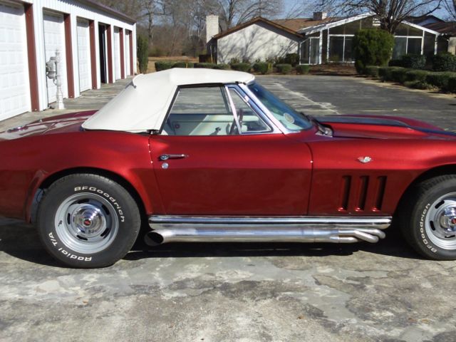 1965 new paint Chevrolet Corvette
