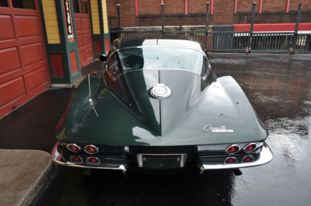 1965 Green Chevrolet Corvette --