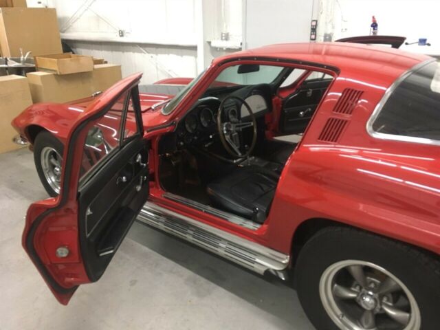 1965 Red Chevrolet Corvette --