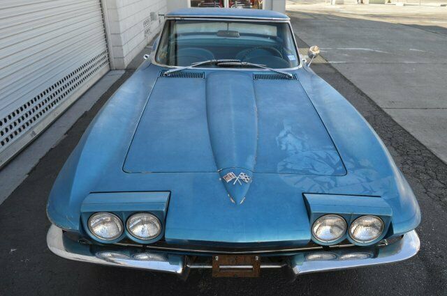 1965 Blue Chevrolet Corvette --