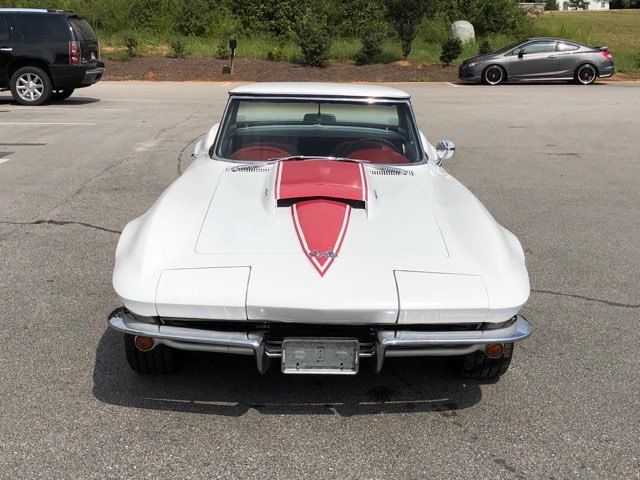 1965 White Chevrolet Corvette Convertible