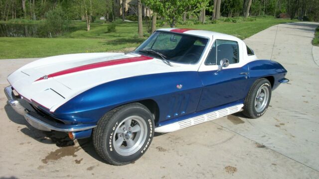 1965 Blue/White/Red Chevrolet Corvette Coupe