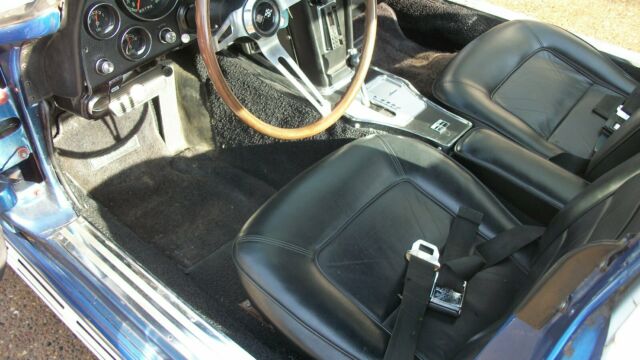 1965 Blue/White/Red Chevrolet Corvette Coupe