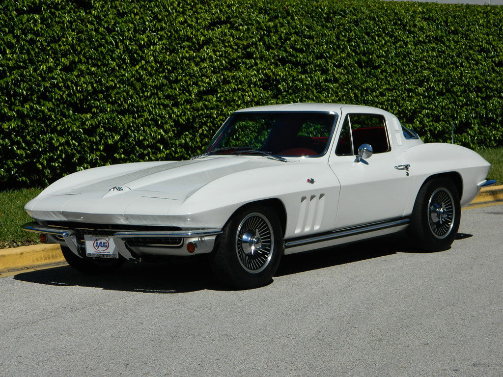 1965 White Chevrolet Corvette Coupe