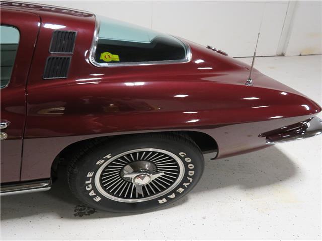 1965 Burgundy Chevrolet Corvette --