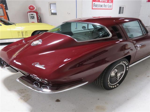 1965 Burgundy Chevrolet Corvette --