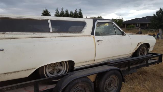 1965 White Chevrolet El Camino