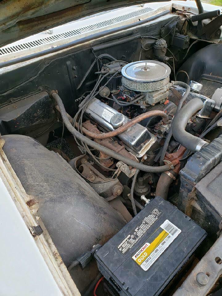 1965 White Chevrolet Impala Sedan