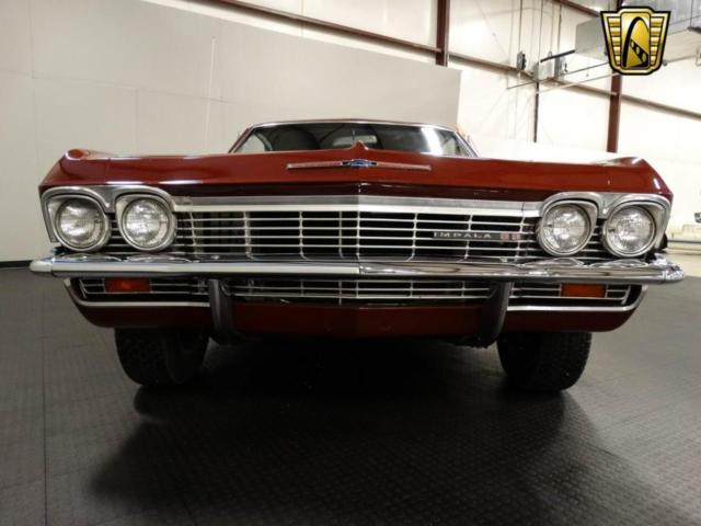 1965 White Chevrolet Impala Coupe