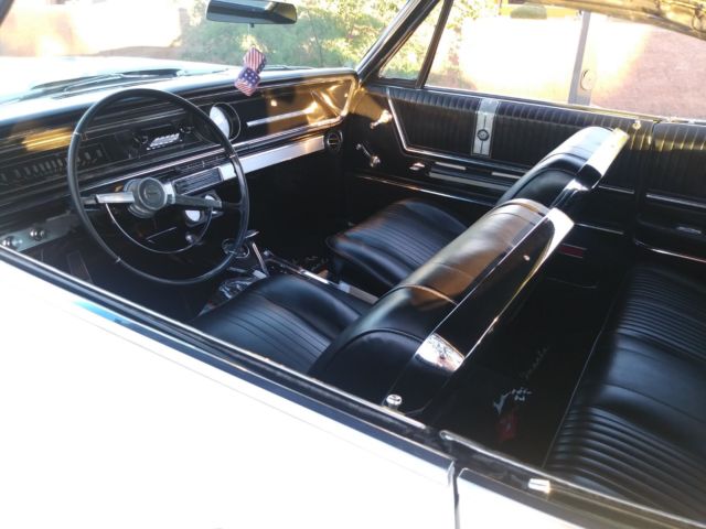1965 White Chevrolet Impala 2 door hardtop