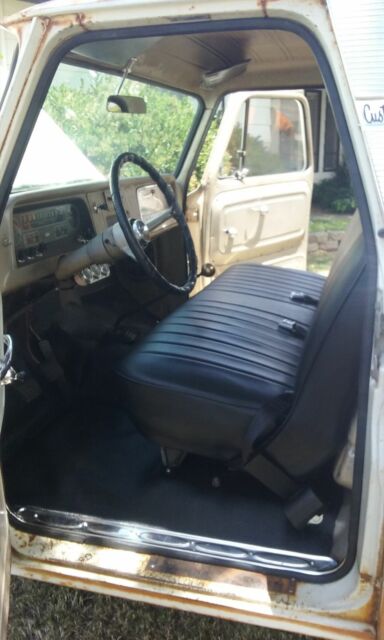 1965 White Chevrolet C-10 Standard Cab Pickup